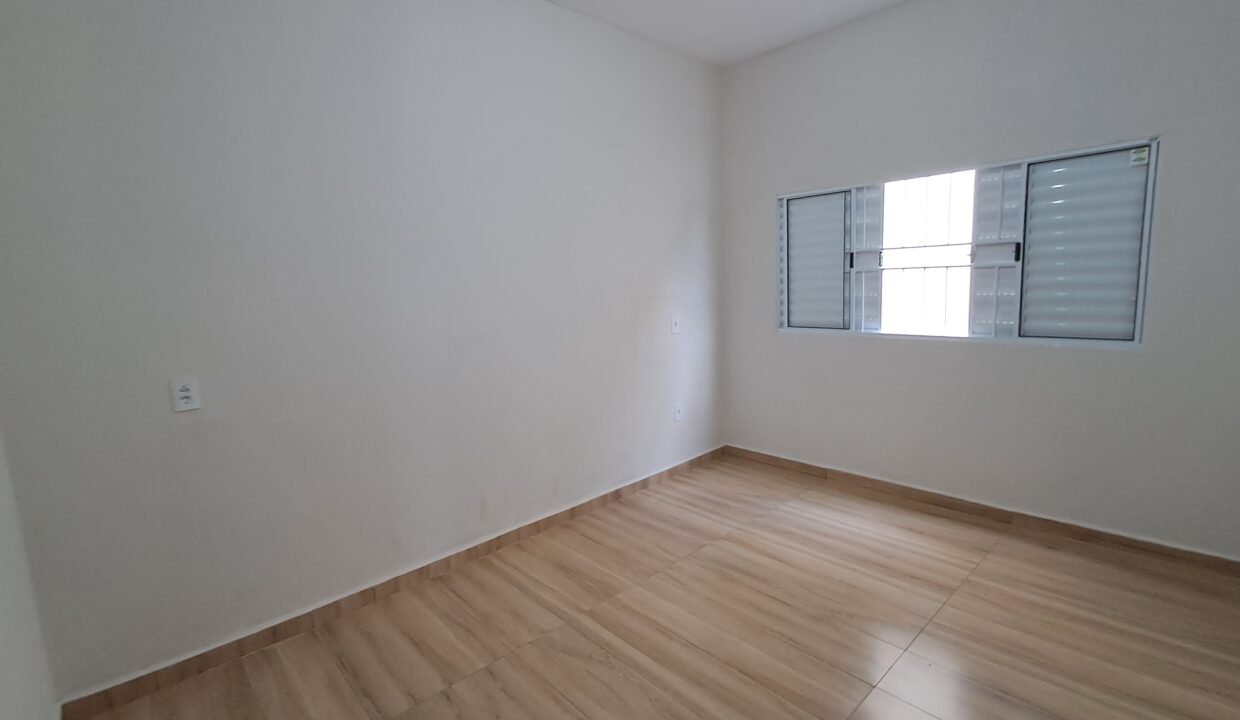 1000073772