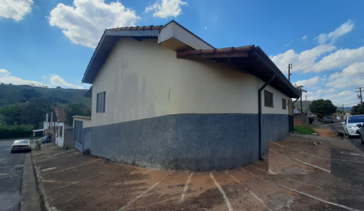 310754698