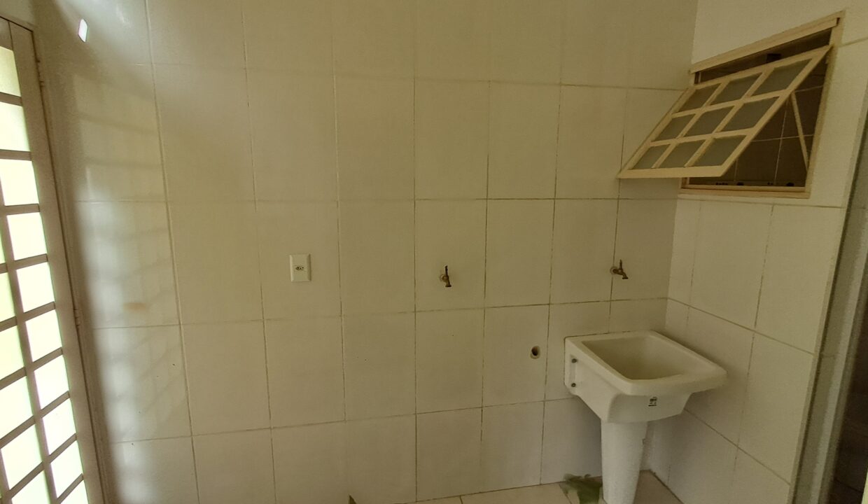 1000117553
